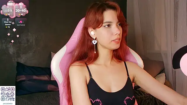 KudeMeows Adlı Modelin Canlı XXX Sohbeti