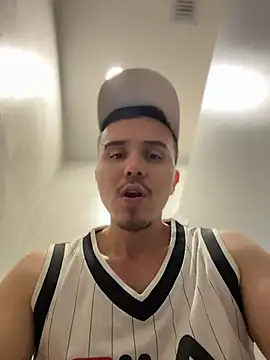 adam-rivera – Naživo XXX chat