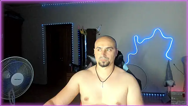 -SexyDaddy-: онлайн-секс-чат