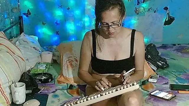 brighteyes77's Live XXX Chat