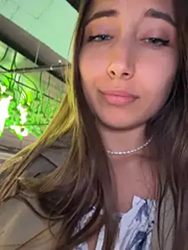 ICrazyOneIRL's Live XXX Chat