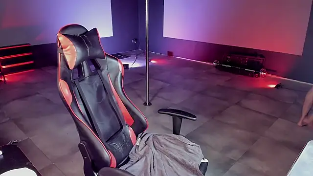 XXX chat uživo modela dirty-boss