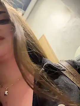 KristiRich's Live XXX Chat