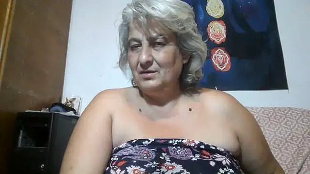 ExquisiteMature Adlı Modelin Canlı XXX Sohbeti