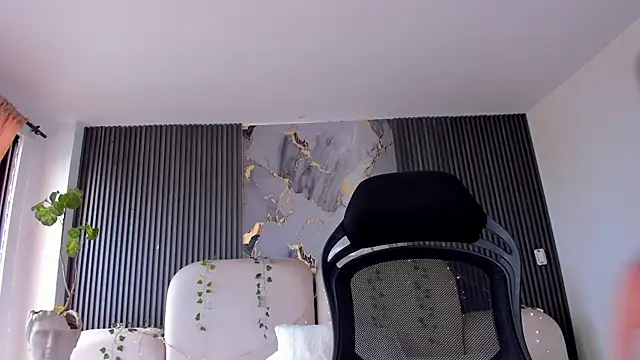 CarolineFyre Live XXX-Chat