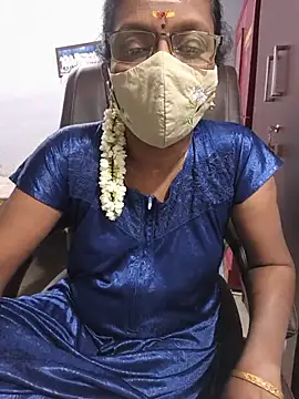 umashreetamil's Live XXX Chat