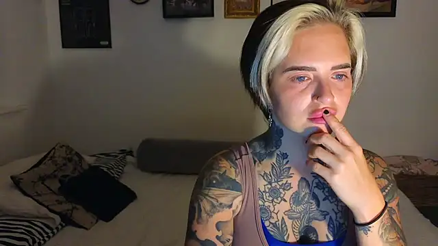 Alexandersonxo's Live XXX Chat