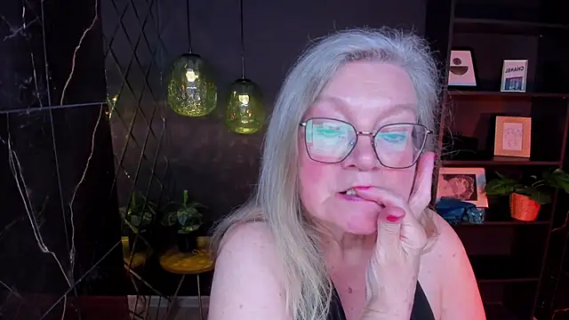 NataliMellow's Live XXX Chat
