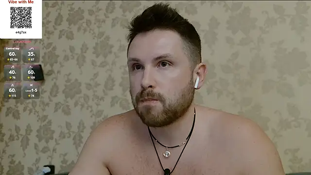 XXX chat uživo modela MartinBrandon