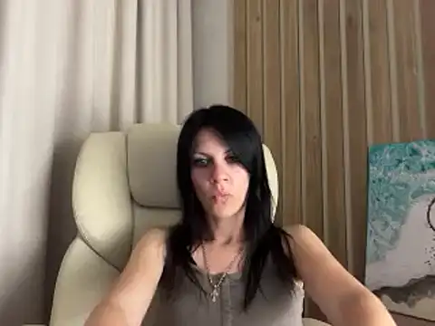 InjaAtHome's Live XXX Chat