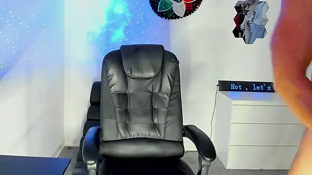 petr37pol Chat XXX in diretta