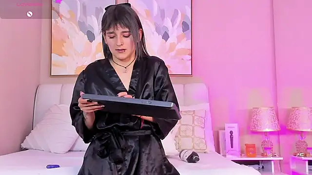 צ'אט XXX בשידור חי של MiaTaylorSweet