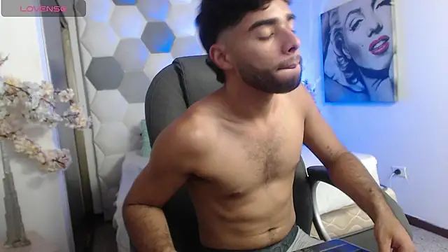 AlejandroGreco 现场XXX聊天