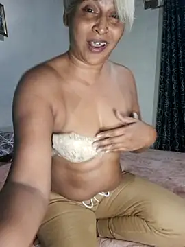 Chat +18 de Goodgirlsue_77 ao vivo