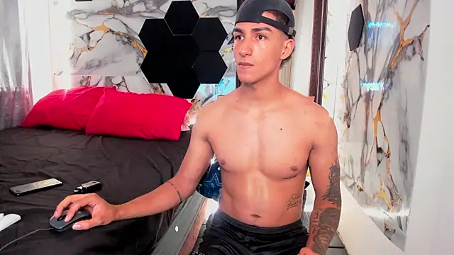 Goldendesirexx's Live XXX Chat