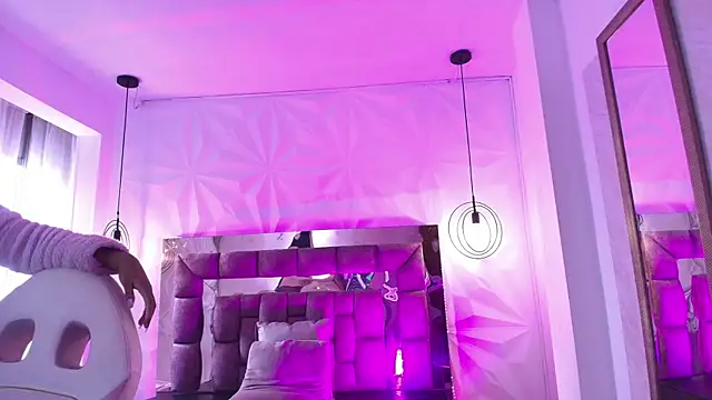 Chat +18 de Queen_perla_ ao vivo