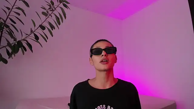 vandalovee_: онлайн-секс-чат