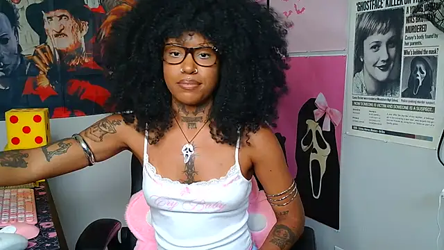 spookiebaddie's Live XXX Chat