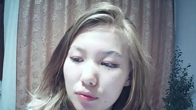MammieLippoldt 即時 XXX 聊天