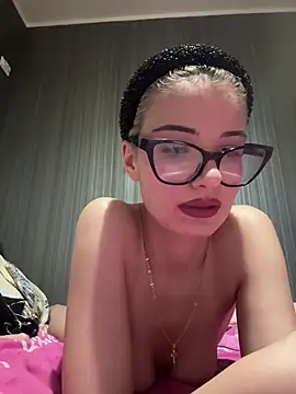 SirenLisa69 Chat XXX in diretta