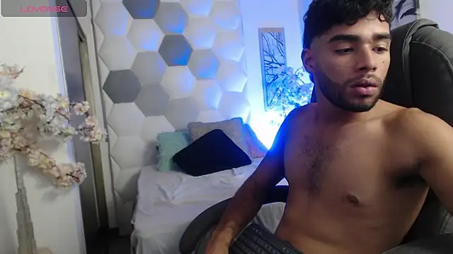Živý XXX chat AlejandroGreco