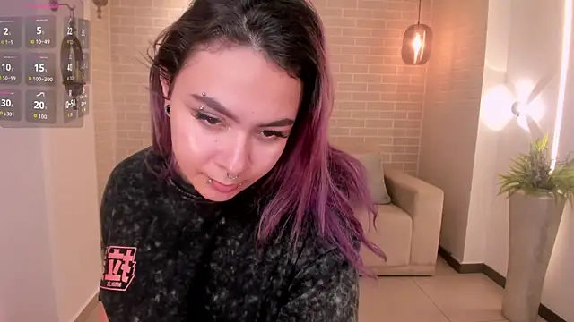 LoiseHarper Chat XXX live