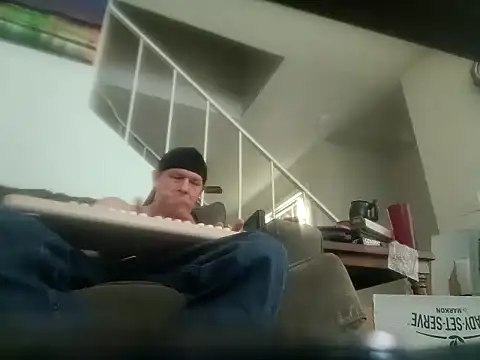 yourMasterisBoredのライブXXXチャット