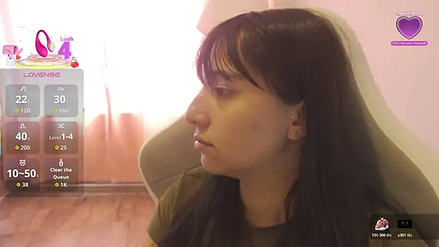 EmmitaGarcia's Live XXX Chat