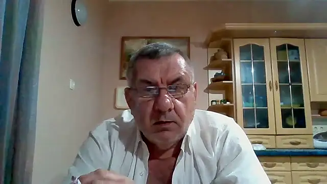 XXX chat uživo modela machomale3