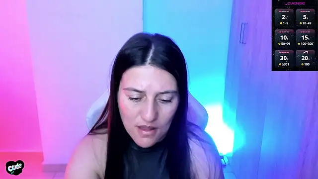 Chat XXX en directo de Saskyaa