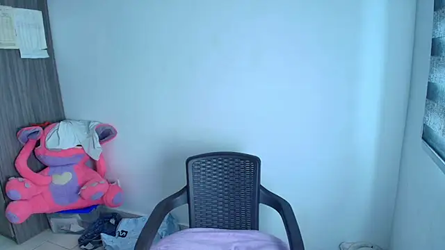 Онлайн чат XXX alys_love
