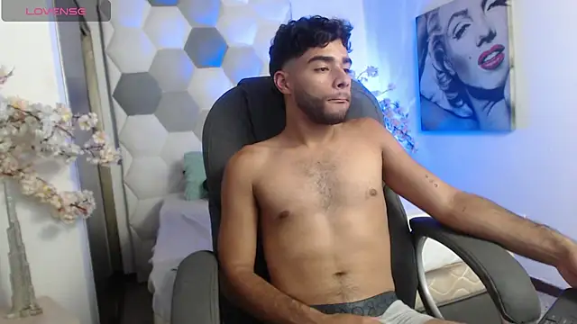 XXX chat uživo modela AlejandroGreco
