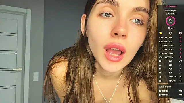 Chat XXX en directo de Veluxe