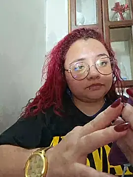 CURVY-HORNY Obrolan Langsung XXX