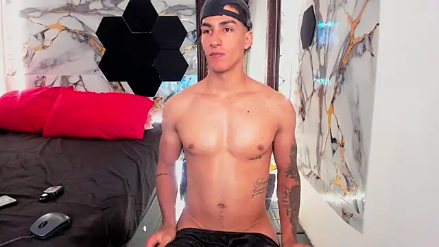 Goldendesirexx Chat XXX in diretta