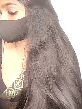 Chatroom XXX en direct de Tamil_Azhaghi