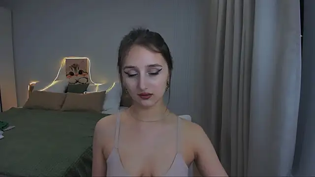 JulietteMonli 即時 XXX 聊天