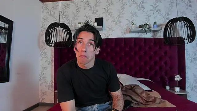 Andy_Joy_ Adlı Modelin Canlı XXX Sohbeti