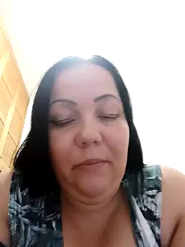 ginababa12 élő XXX-chatje