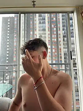 OLIVER_K XXX чат на живо