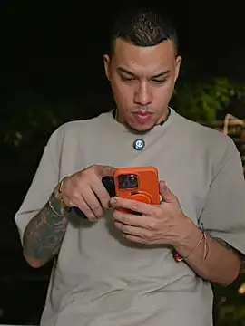 AlphaMasterXxx Live XXX-chat
