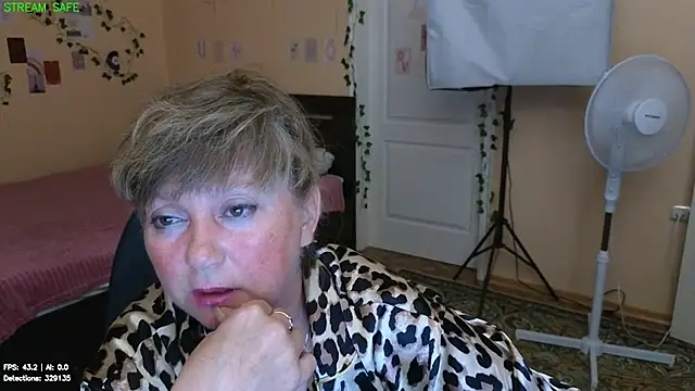 Melania_Cook live XXX chat
