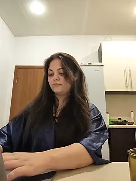 _Mikky_lil_ Adlı Modelin Canlı XXX Sohbeti