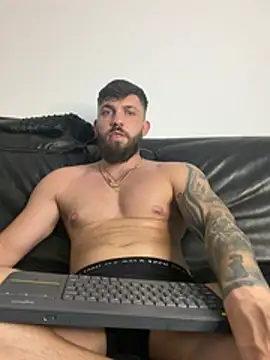 XXX chat uživo modela LustyMike_