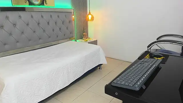 دردشة SamBlack_ الجنسية المباشرة
