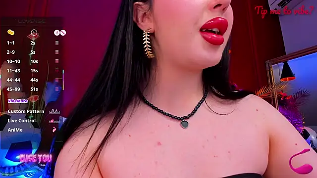 Mayzzie 网络视讯表演
