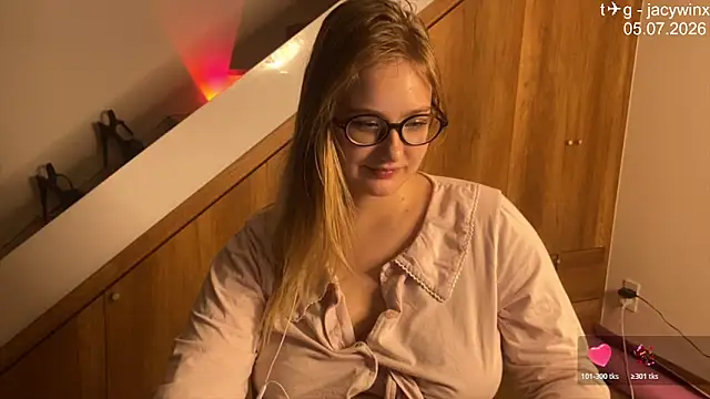 JacyWinslat Chat XXX in diretta
