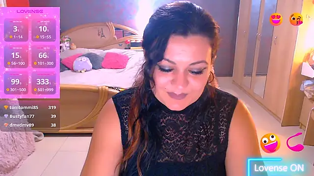 Ariellefoxy Chat XXX in diretta