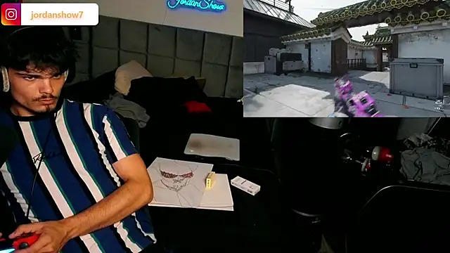 JordanShow live XXX chat