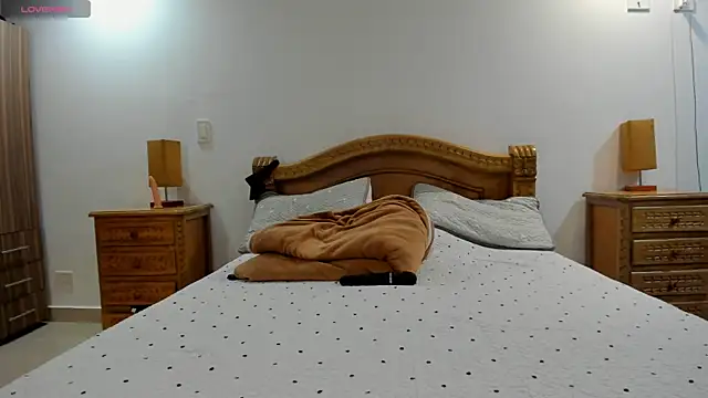 Živý XXX chat Laura_Miller1